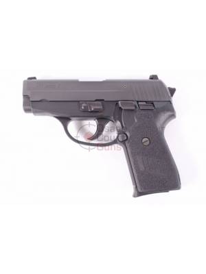 Sig Sauer P239 .40 w/ Night Sights