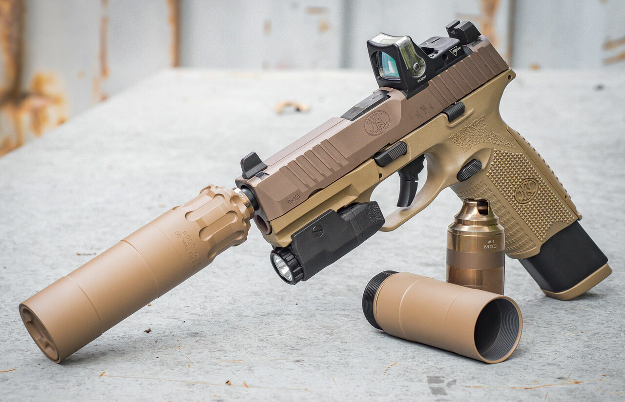 Rugged Suppressors Obsidian 9 with ADAPT Modular Technology, Pistol Suppressor, 9mm, Includes 1/2X28 Piston, Aluminium Tube, 17-4 PH Baffles, Flat Dark Earth Cerakote Finish