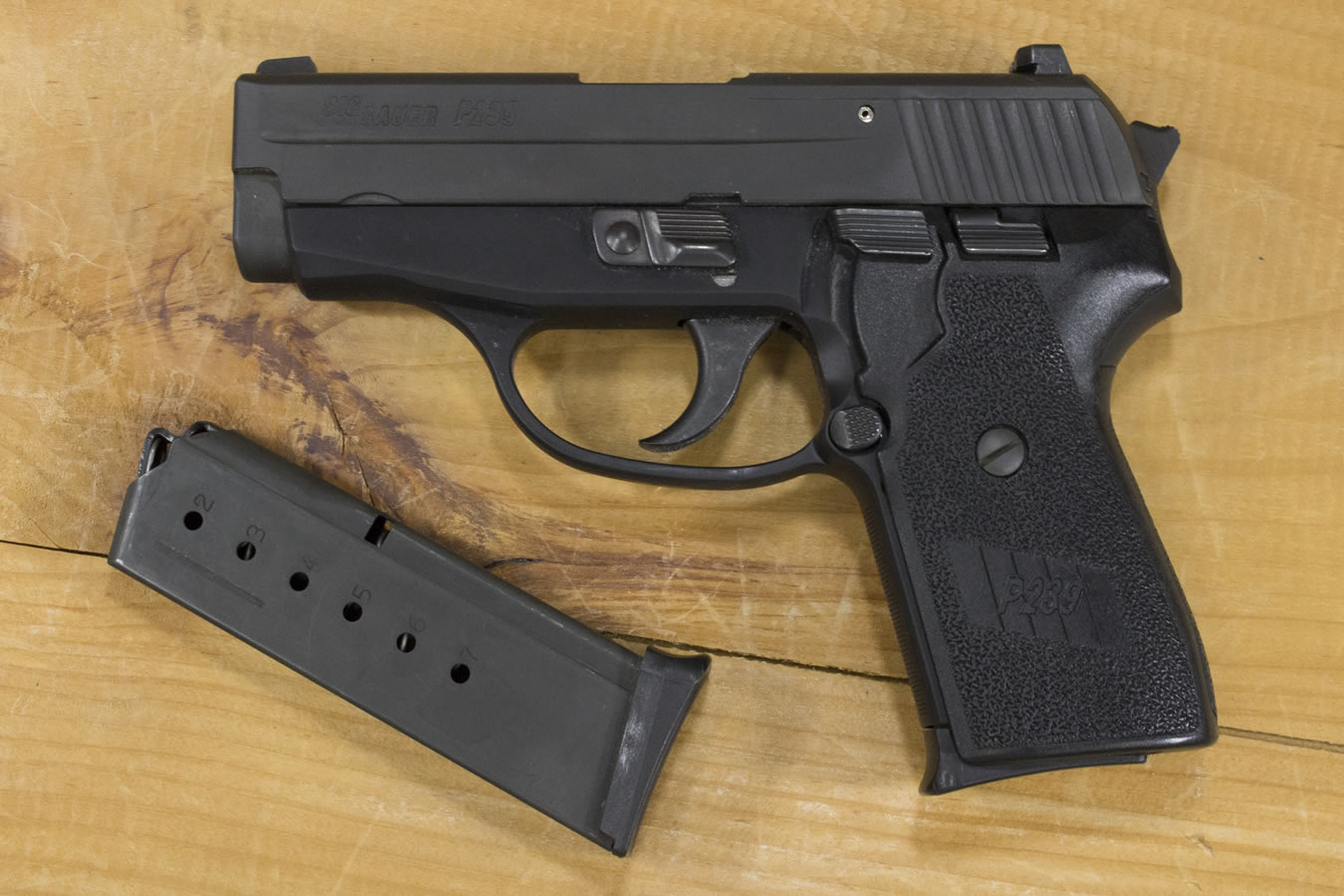 P239 40 S&W DA/SA Police Trade-in Pistols (Good Condition)