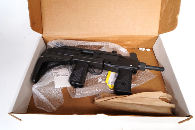 Vector Full Size Uzi with box 9mm