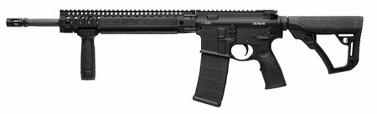 Daniel Defense M4 Carbine V5 Government Profile AR-15 5.56/223 16" Chrome-Moly Barrel No Sights Daniel Defense Flash Suppressor Daniel Defense Buttstock/Pistol Grip/Vertical Grip 30 Rounds