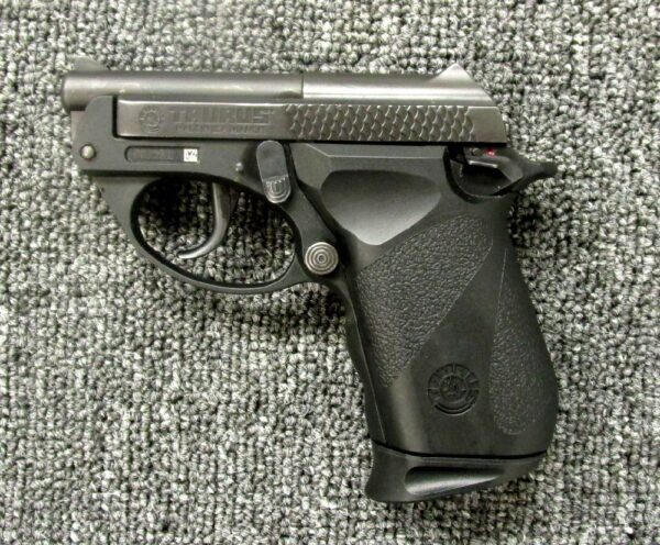 Preowned, Taurus PT22 Sub-Compact Pistol, .22 LR, DAO, 2.8″ Barrel