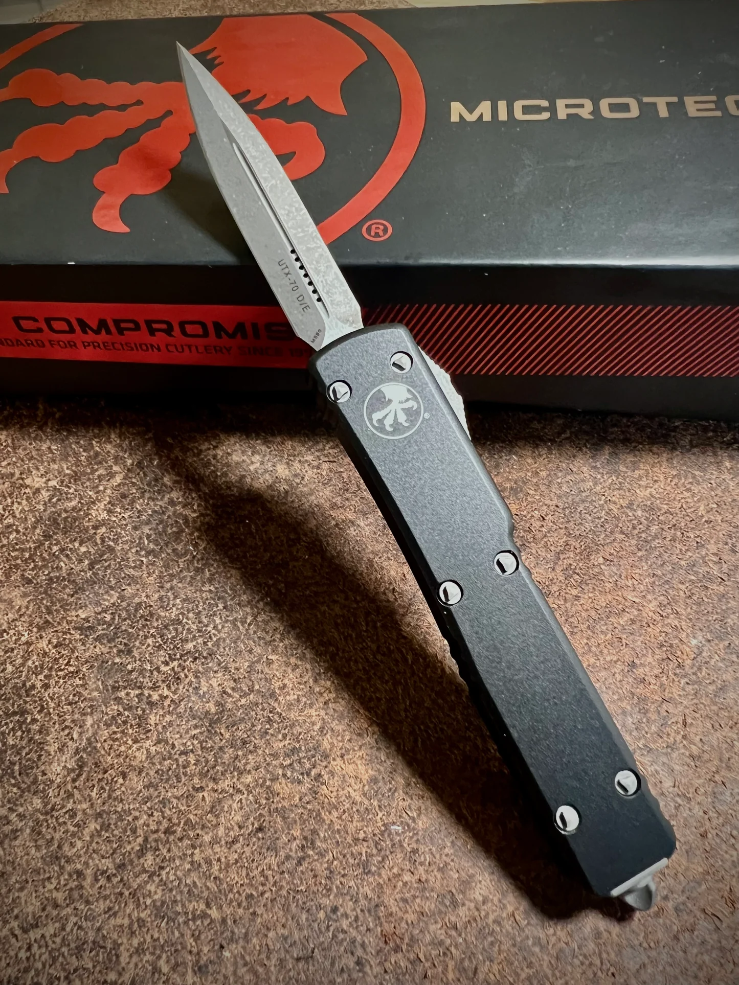 Microtech Utx 70 D E Apocalyptic Standard Microtech Utx 70 D E Apocalyptic Standard