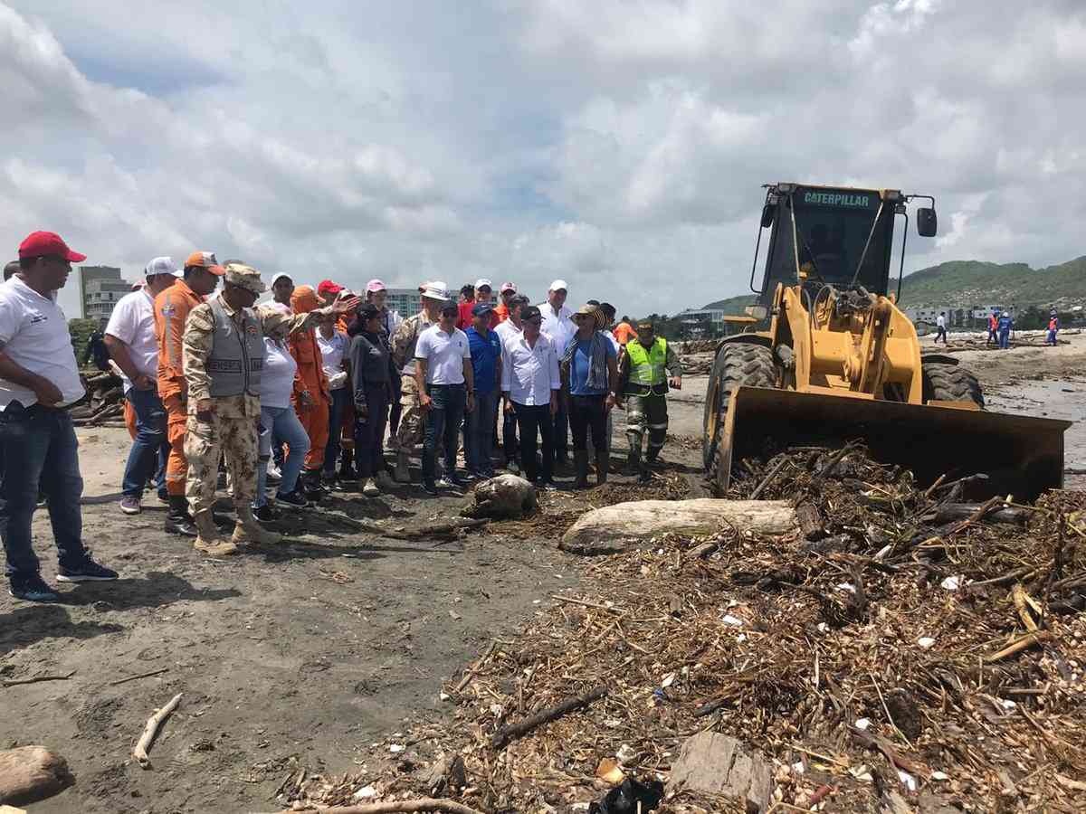 ¿Quién debe responder por las playas de basura en las playas de Puerto