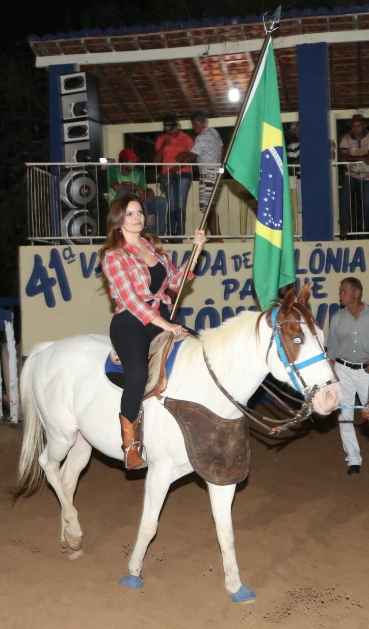 henry-golden-boy-17hmr-20-barrel-w-semi-buckhorn-rear-bead-front-sights-vaquejada-colonia-2 Vaquejada movimenta o fim de semana em Colônia do Piauí - 180graus - O